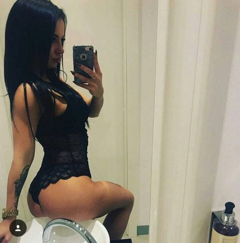 Mersin Türk Escort Bayan: Karşı Konulmaz Güzellik ve Elegans
