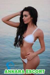 Azerbaycanlı Escort Bayan - Cazibesi İle Nefesinizi Kesecek Leyla
