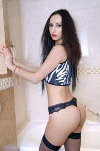 Azerbaycanlı Escort: Hayalinizdeki Partner Artık Bir Telefon Araması Uzakta