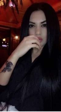 Mersin'deki Zarif Azerbaycanlı Escort, 179cm Boyunda, 83 kg