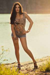 Mezitli Escort'un Dikkat Çeken Parlayan Yıldızı; Dövmeli Kızın Muhteşem Yetenekleri