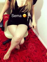 Yenişehir, Mersin'de Kendi Evinde Görüşmeler Yapan Ateşli Escort Bayan