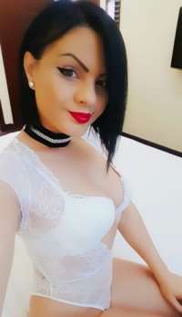 Zarif ve Baştan Çıkarıcı Azerbaycanlı Escort Kız