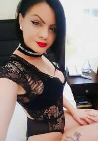 Zarif ve Baştan Çıkarıcı Azerbaycanlı Escort Kız
